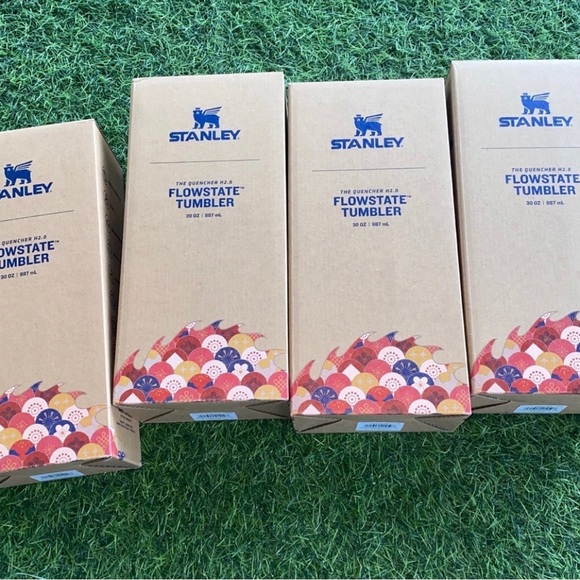 Cream Dragon Stanley Cup The Lunar New Year Limited Edition Quencher H2.0 Flow - Picture 5 of 6